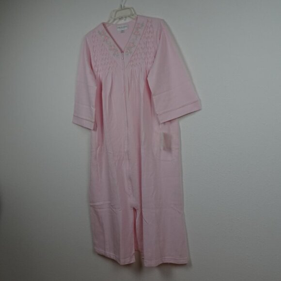 Miss Elaine Smocked Zip Robe Petite Size PS Pink House Coat Embroidered - Picture 3 of 11